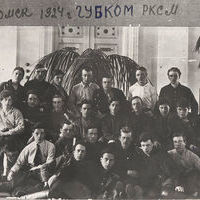 Комсомолия 1923-1925 годов: «спящие» 1920-х, шефы, физкультурники