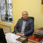 Заместителю директора ТОКМ Валерию Уйманову вручен Памятный знак областной Законодательной думы